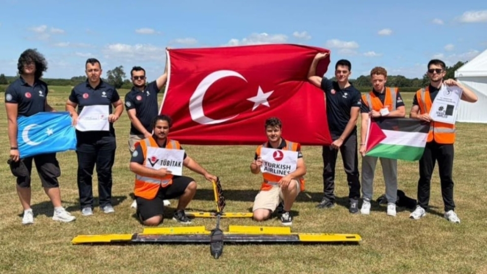 YTÜ Lagari Takımı, SEBAT İHA ile İngiltere'den prestijli ödülle döndü